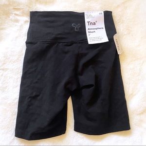 ARITZIA TNA BIKER SHORTS 7”